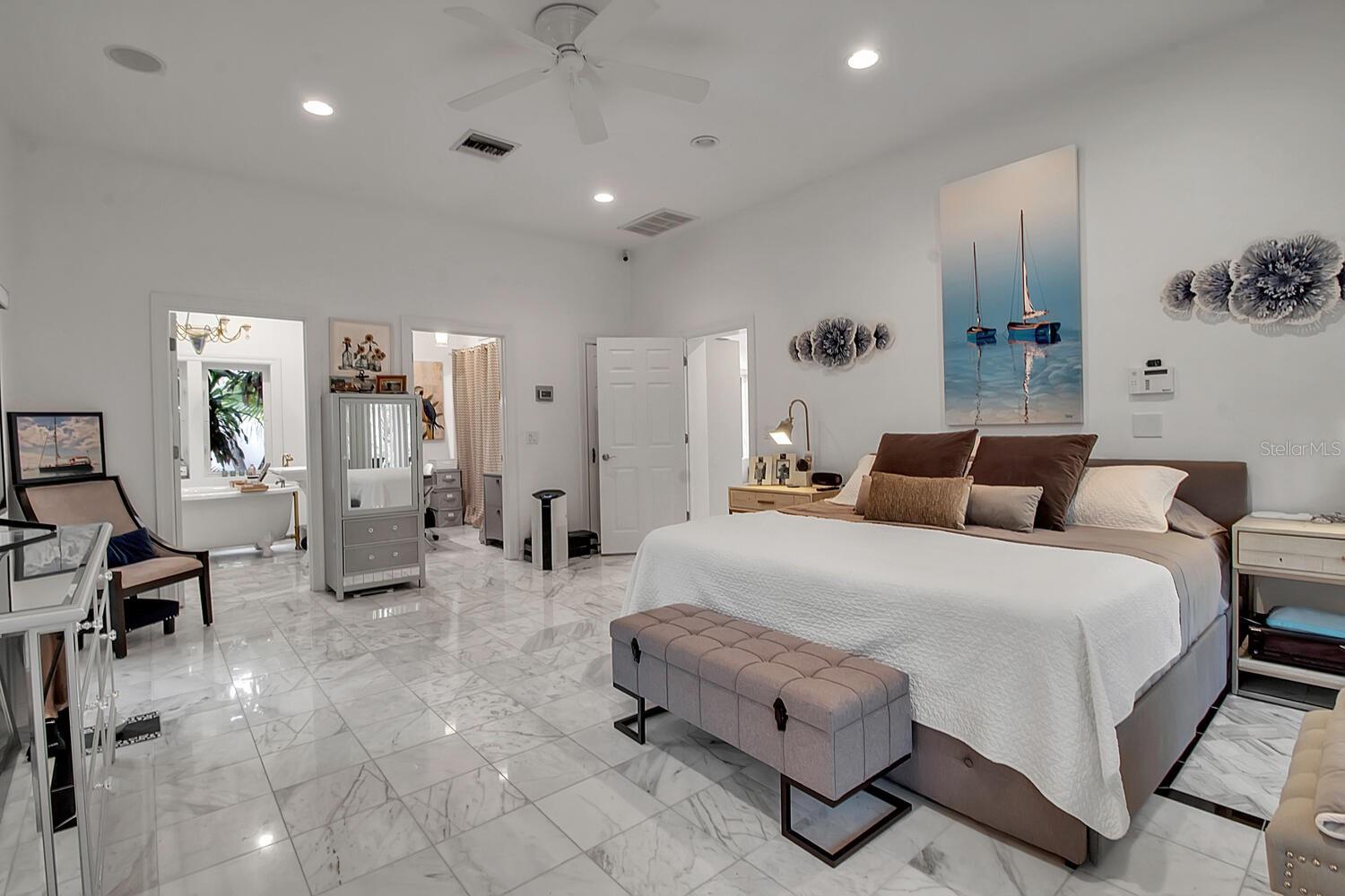 SAINT ARMANDS DIV JOHN RINGLING ESTATES - Residential