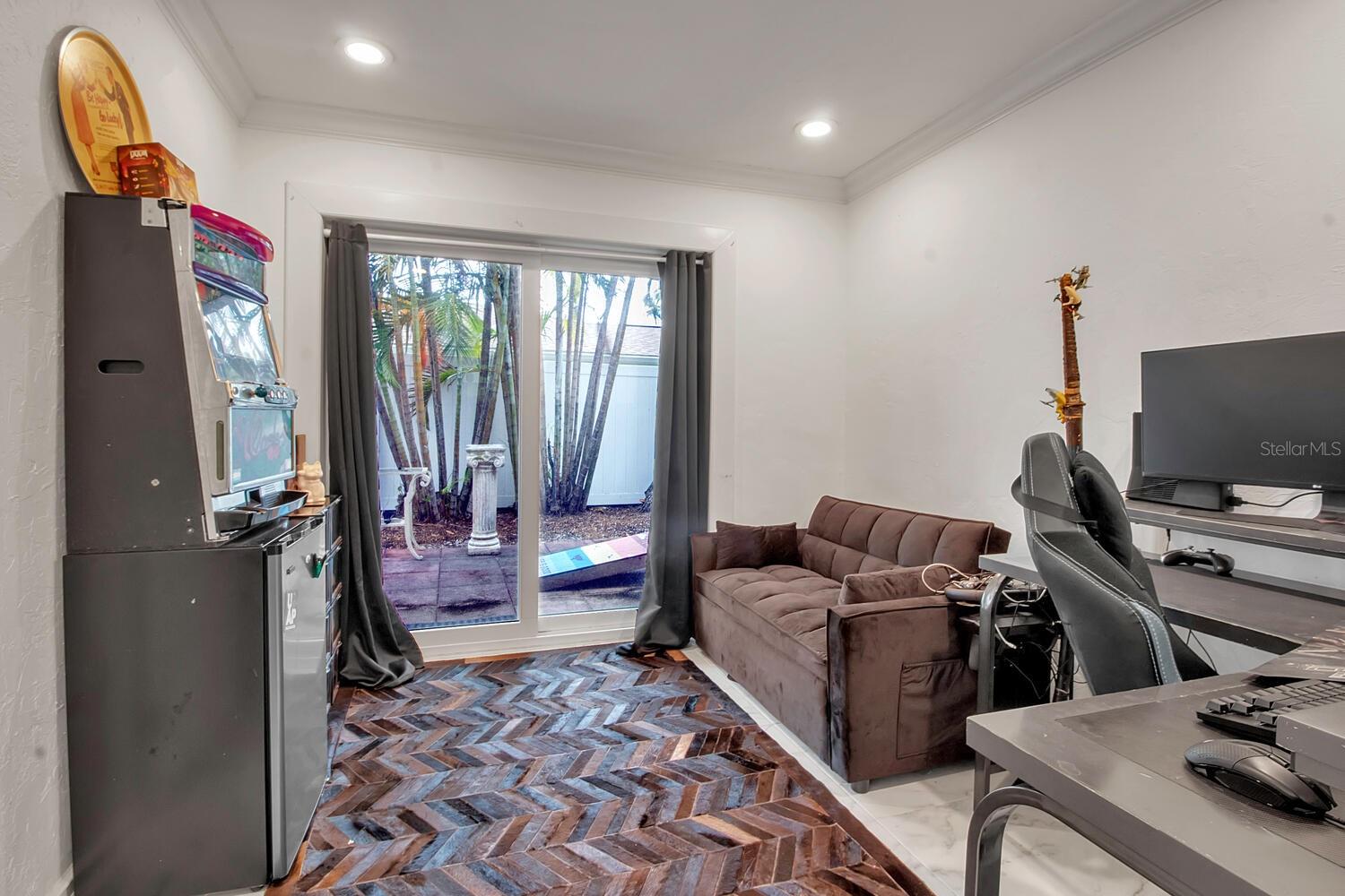 SAINT ARMANDS DIV JOHN RINGLING ESTATES - Residential