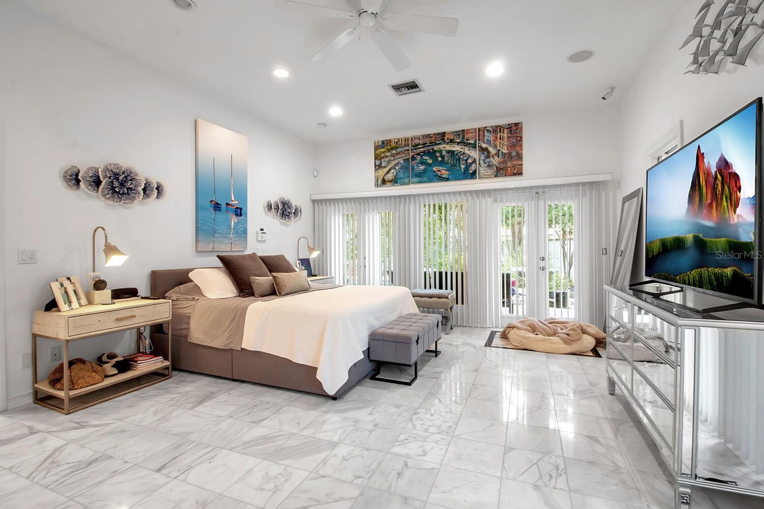 SAINT ARMANDS DIV JOHN RINGLING ESTATES - Residential