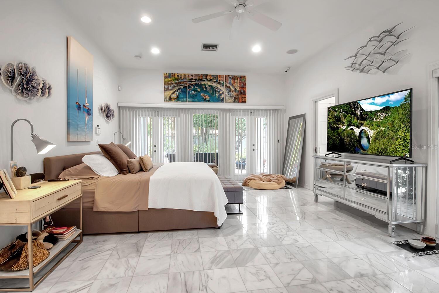 SAINT ARMANDS DIV JOHN RINGLING ESTATES - Residential