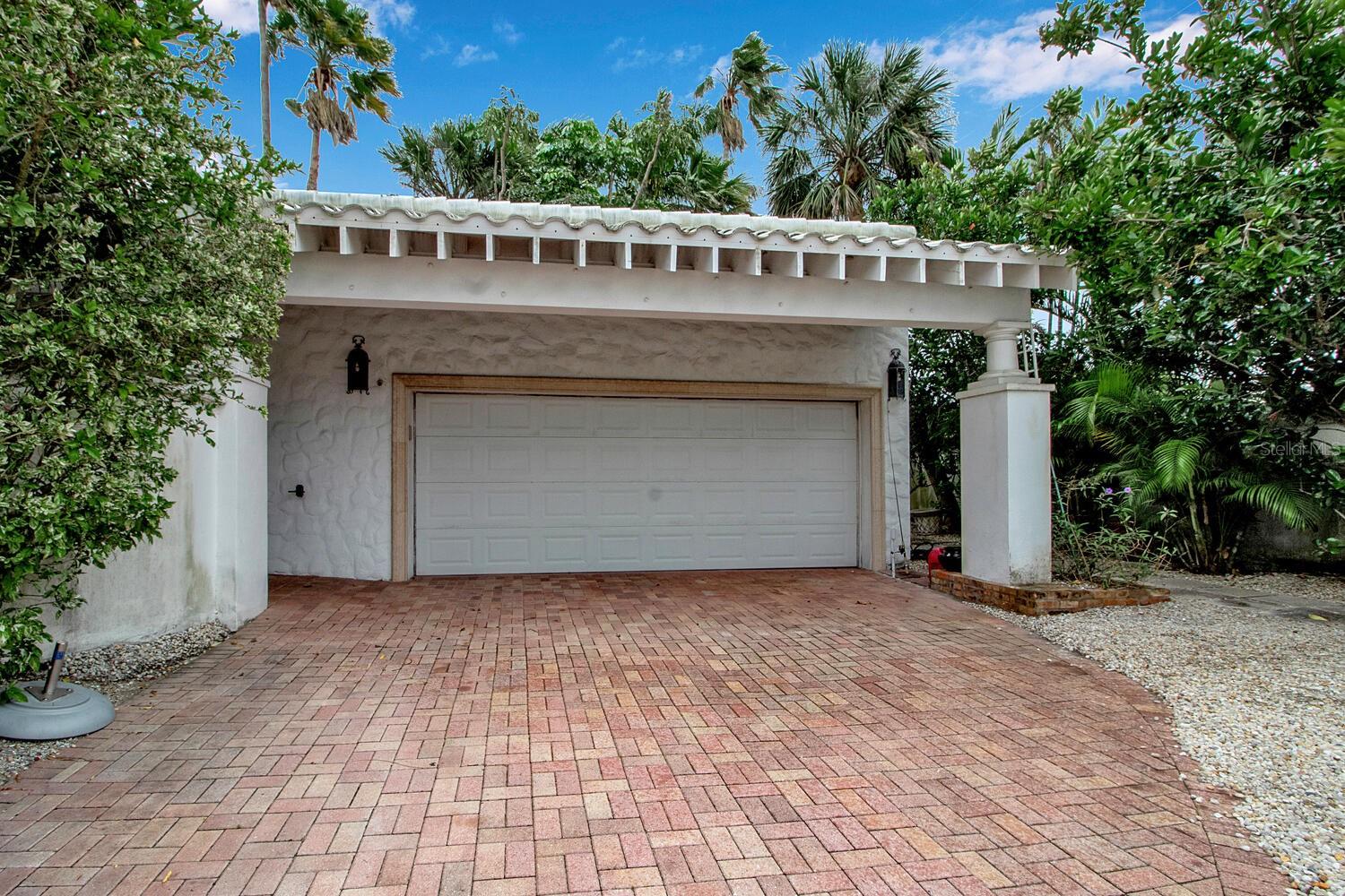 SAINT ARMANDS DIV JOHN RINGLING ESTATES - Residential