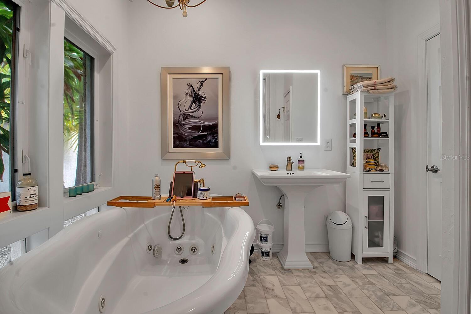 SAINT ARMANDS DIV JOHN RINGLING ESTATES - Residential