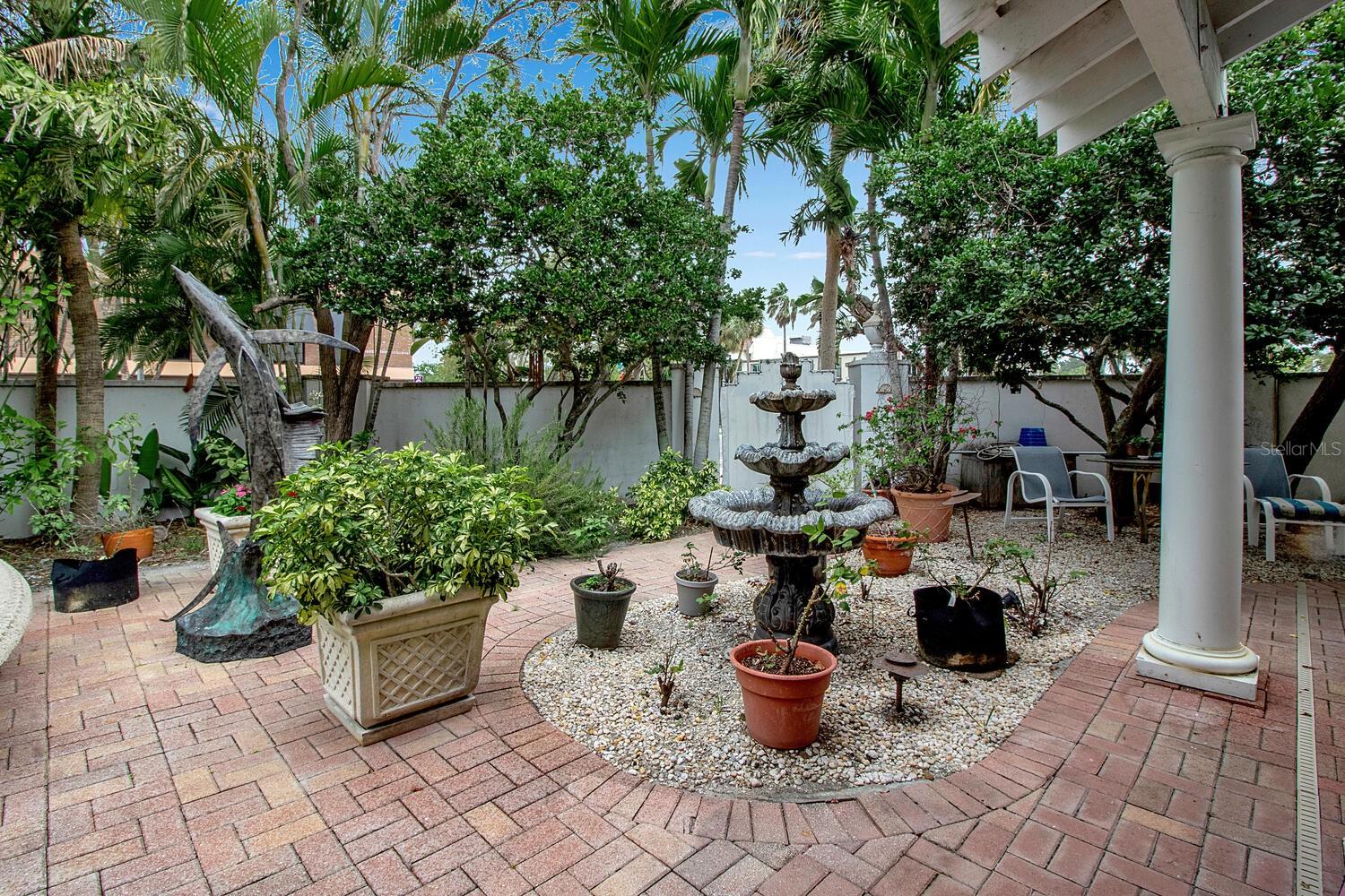 SAINT ARMANDS DIV JOHN RINGLING ESTATES - Residential