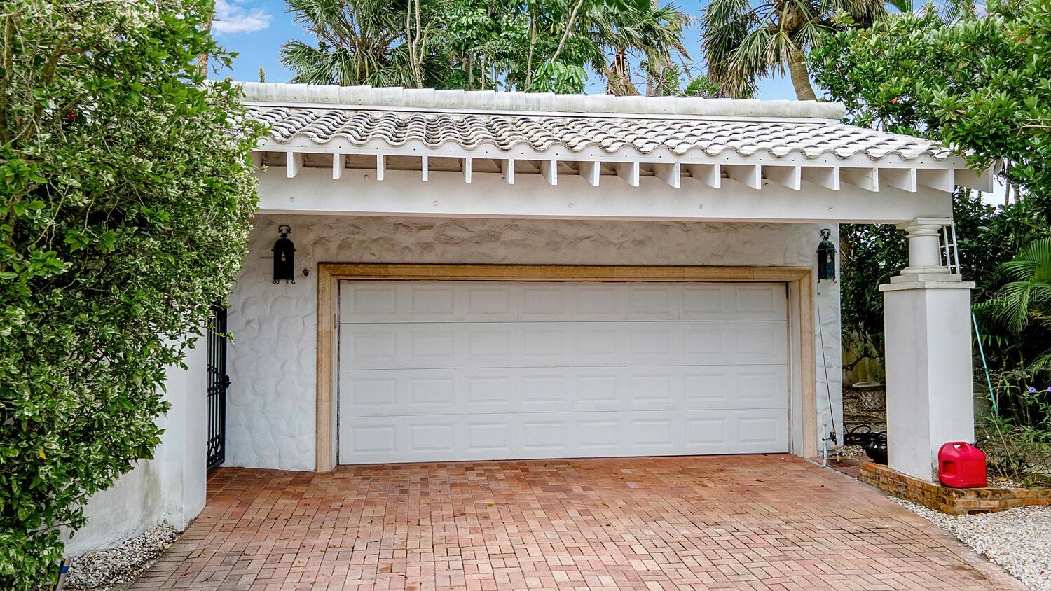 SAINT ARMANDS DIV JOHN RINGLING ESTATES - Residential