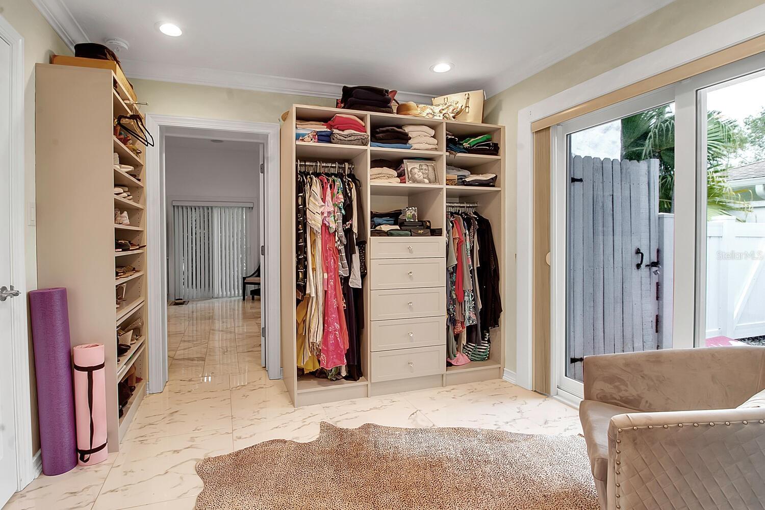 SAINT ARMANDS DIV JOHN RINGLING ESTATES - Residential