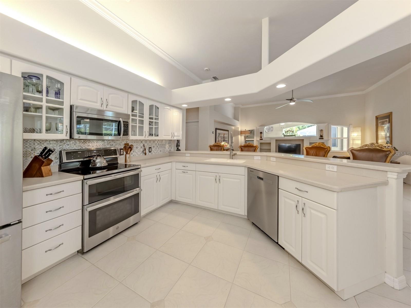 MISSION ESTATES - Residential