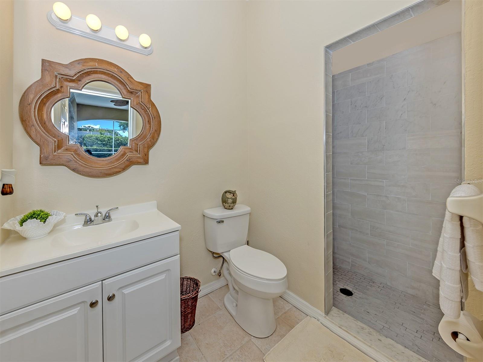 MISSION ESTATES - Residential