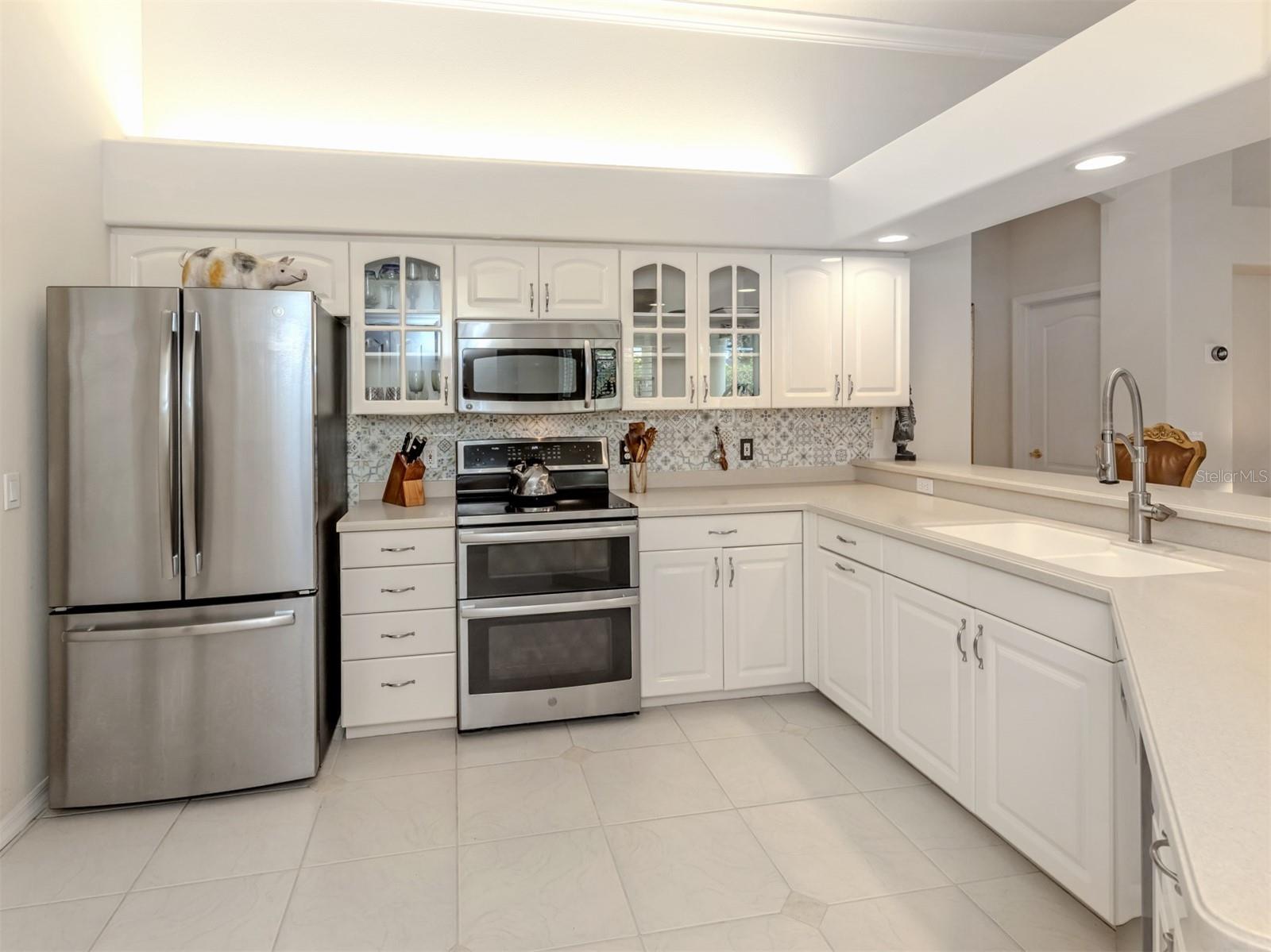 MISSION ESTATES - Residential