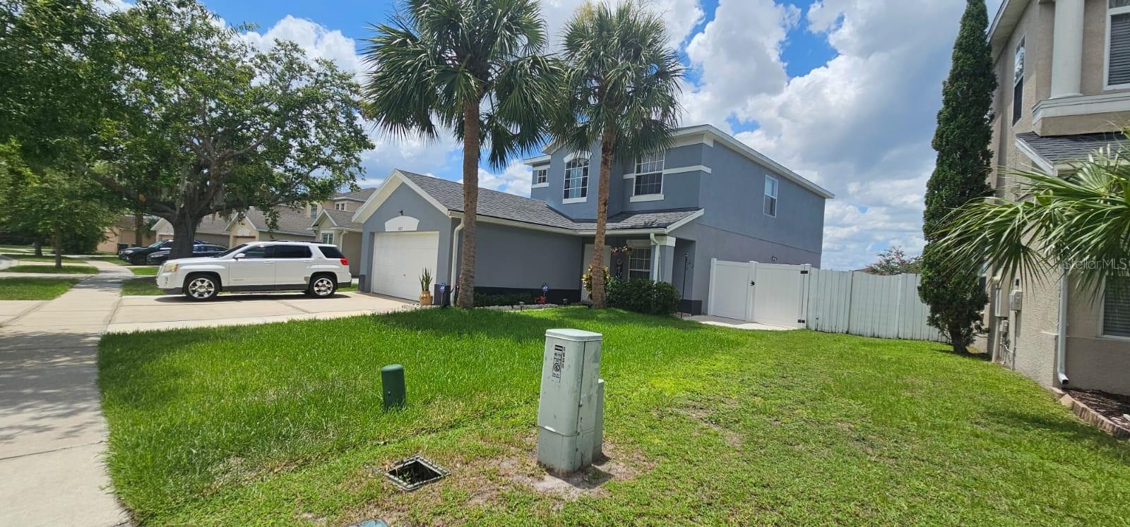 1827 MEADOW POND WAY
