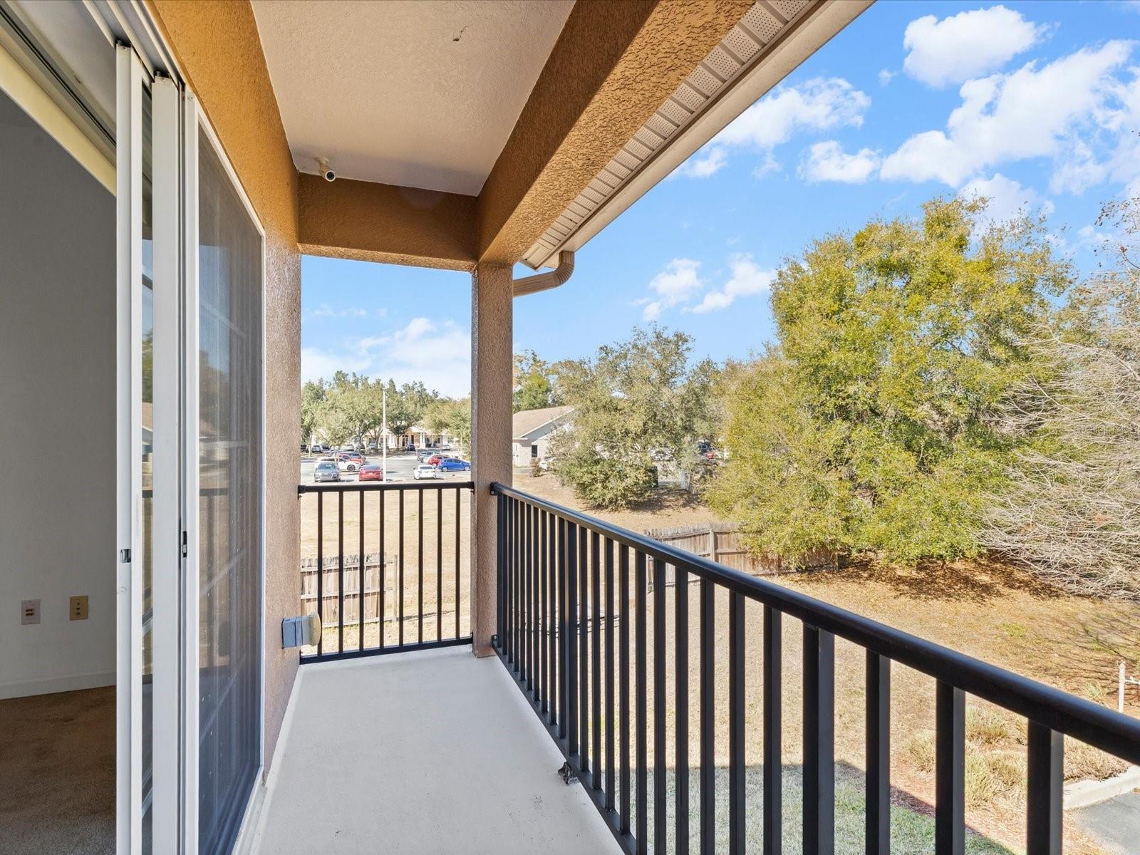 WHISPERING OAKS TWNHMS - Residential