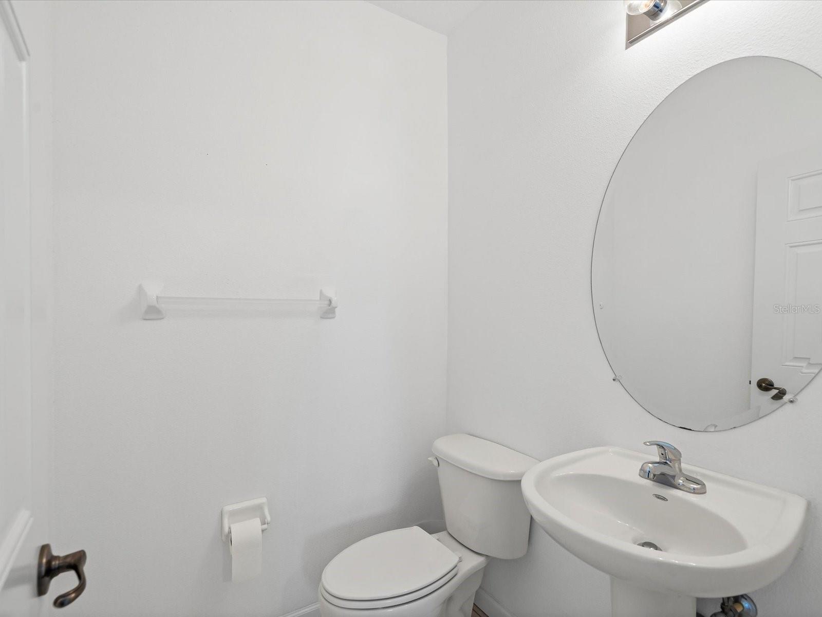 WHISPERING OAKS TWNHMS - Residential