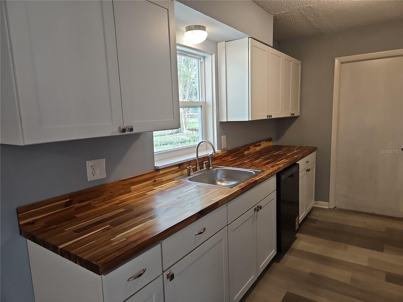 TRADE WINDS VILLAGE - Residential