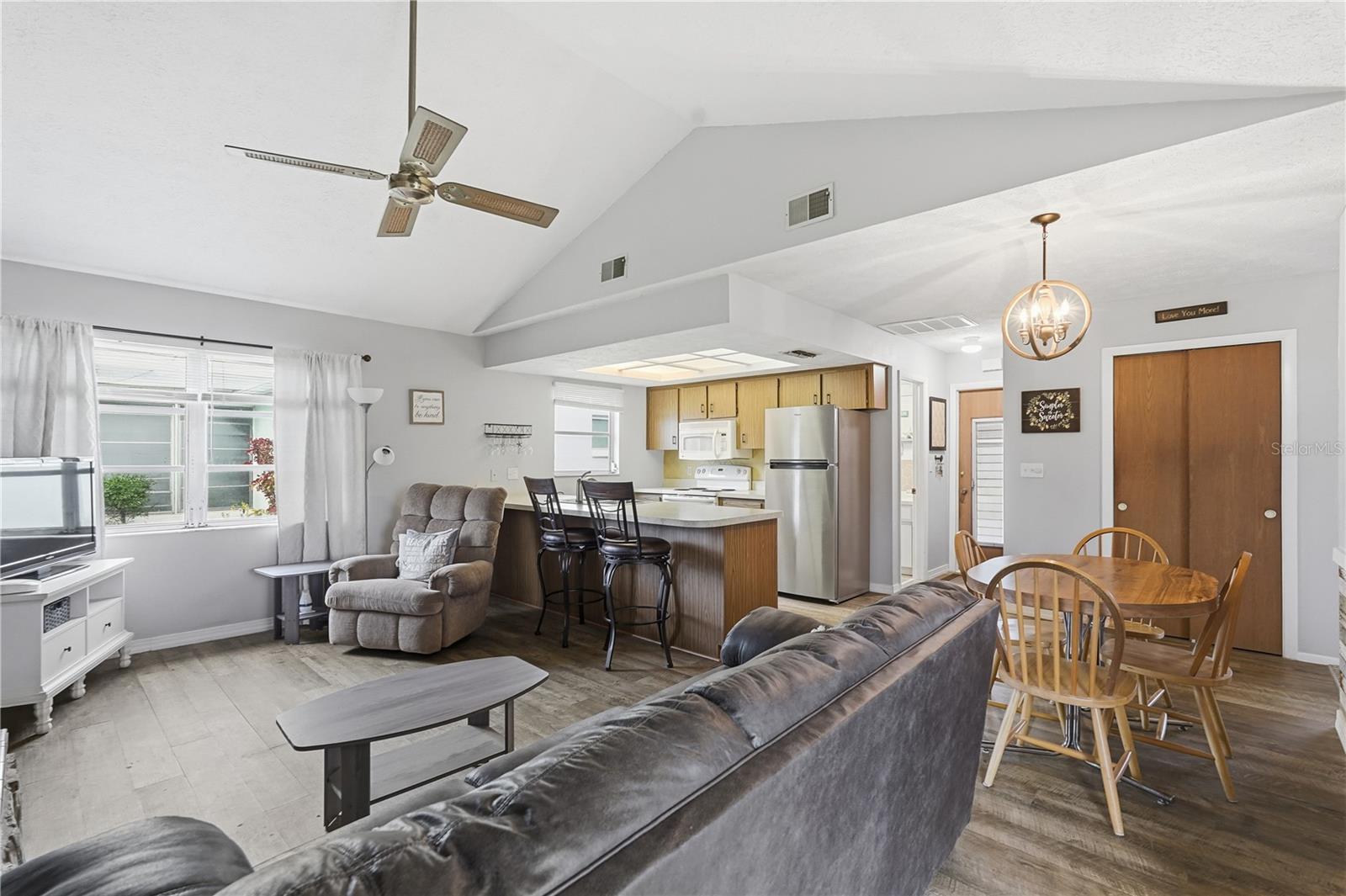 EMBASSY HILLS - Residential