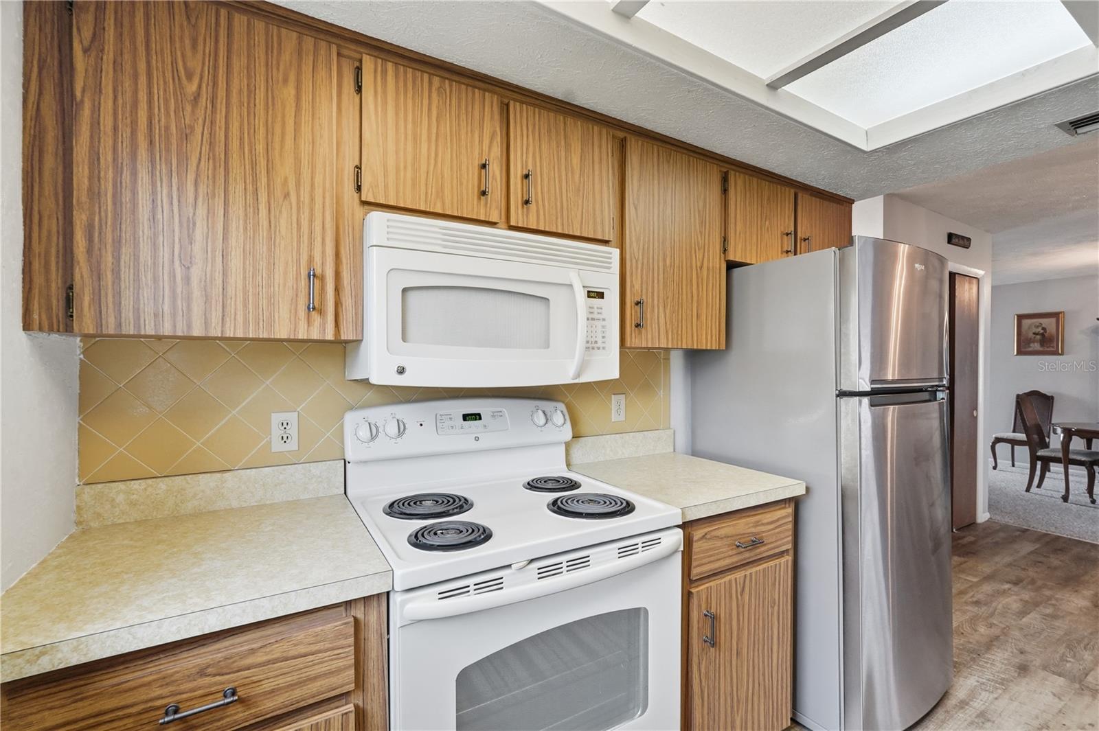 EMBASSY HILLS - Residential