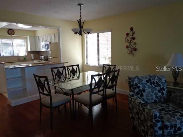 WILLOW LINKS - Residential Lease