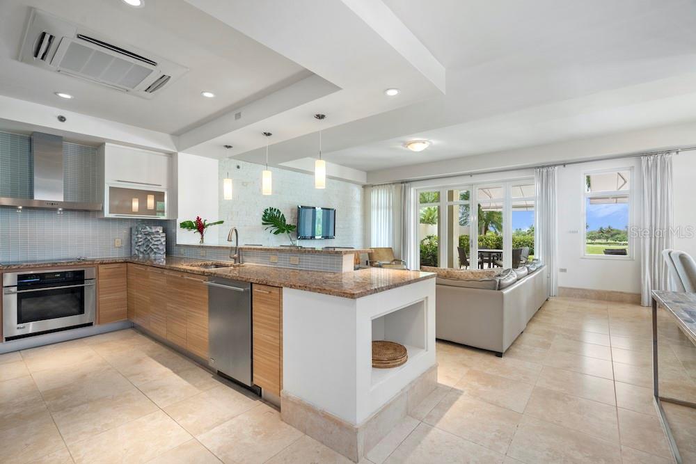 PLANTATION VILLAGE II - Residential Lease