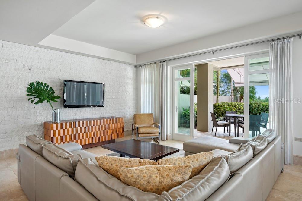 PLANTATION VILLAGE II - Residential Lease