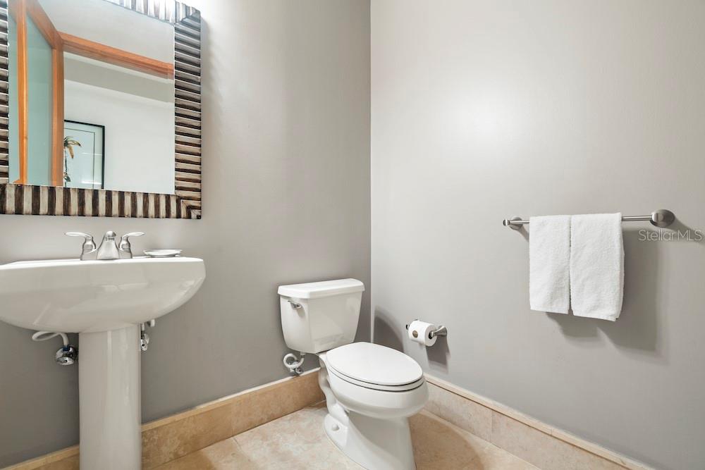 PLANTATION VILLAGE II - Residential Lease