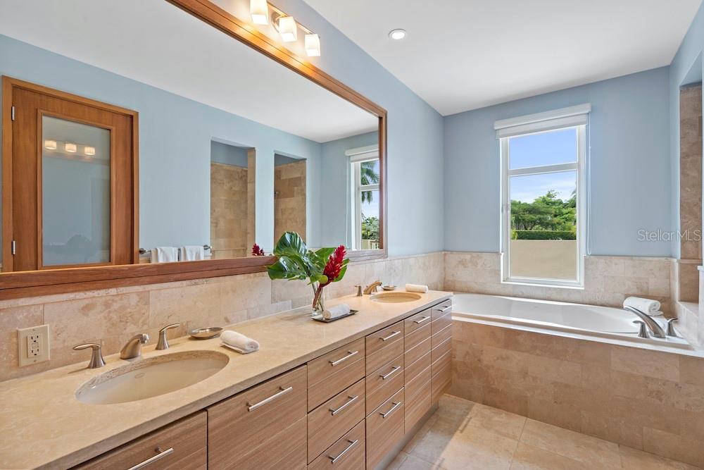 PLANTATION VILLAGE II - Residential Lease