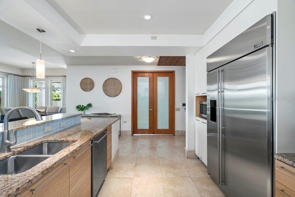 PLANTATION VILLAGE II - Residential Lease