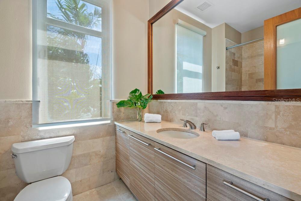 PLANTATION VILLAGE II - Residential Lease