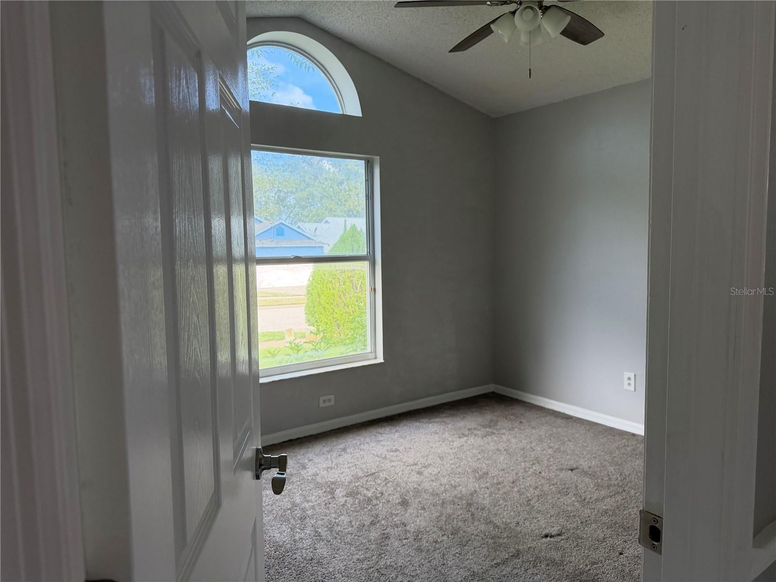 1079 STONEHAM DRIVE