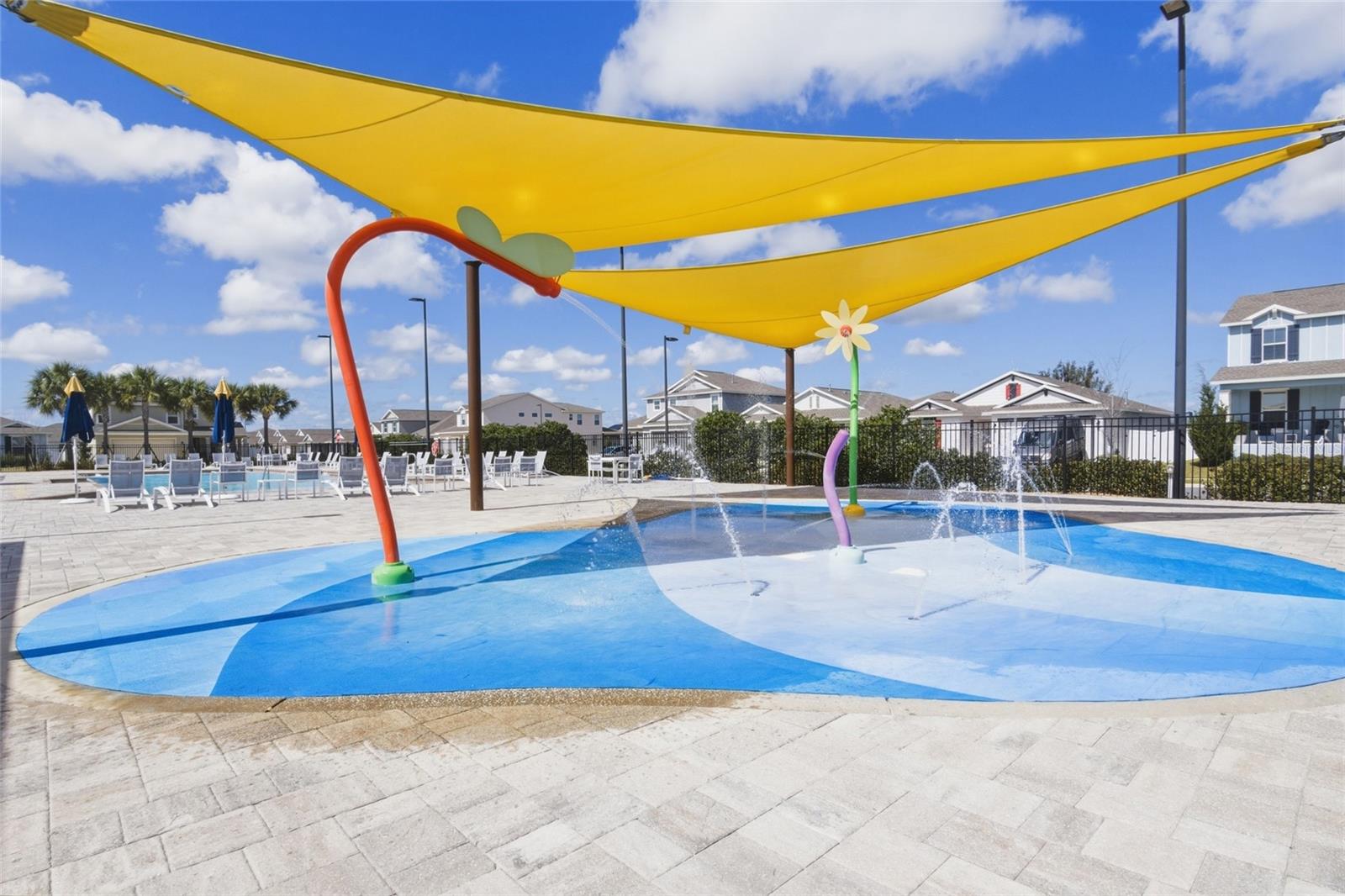 CALESA TOWNSHIP ROAN HILLS PH - Residential