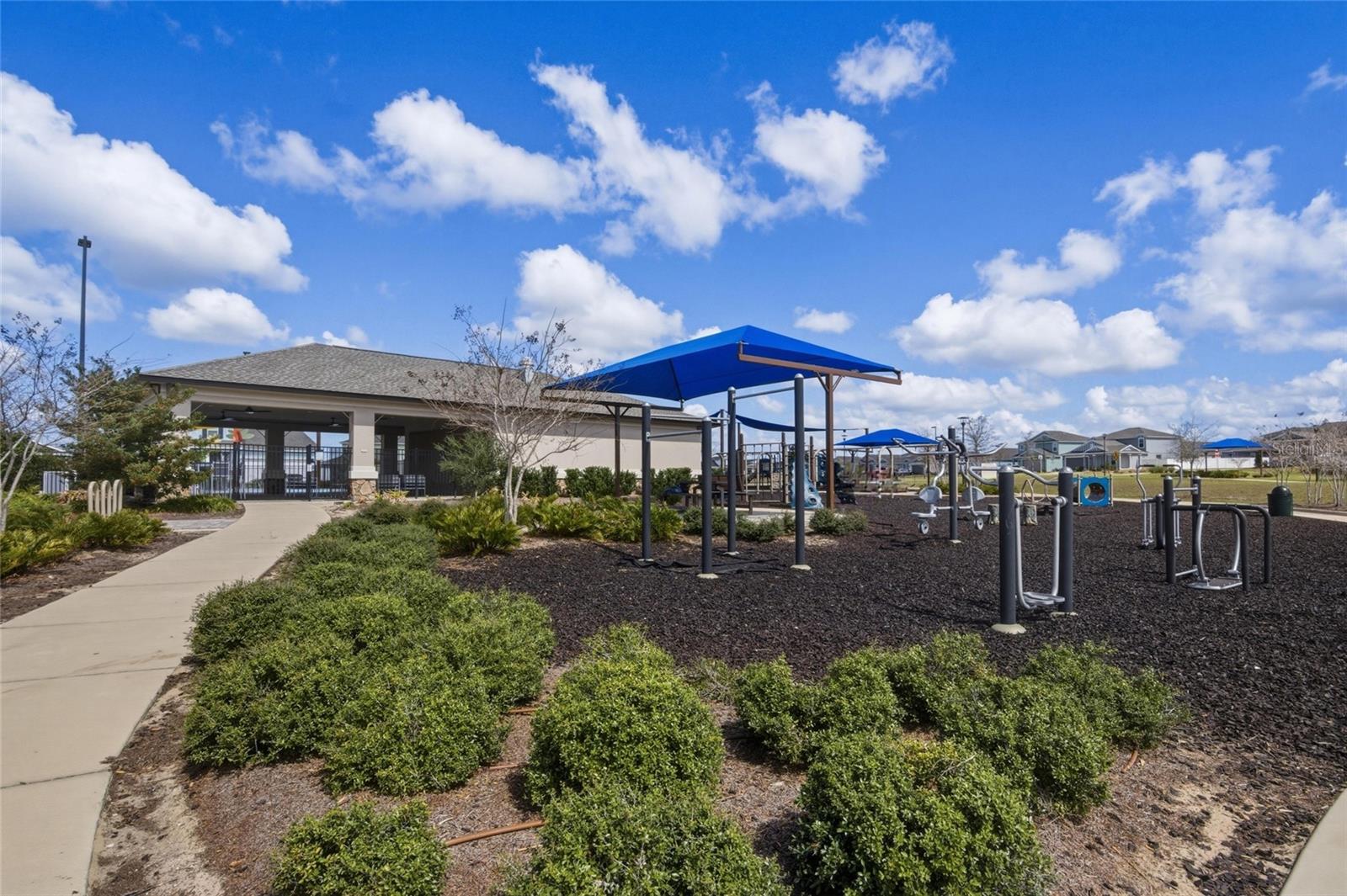 CALESA TOWNSHIP ROAN HILLS PH - Residential