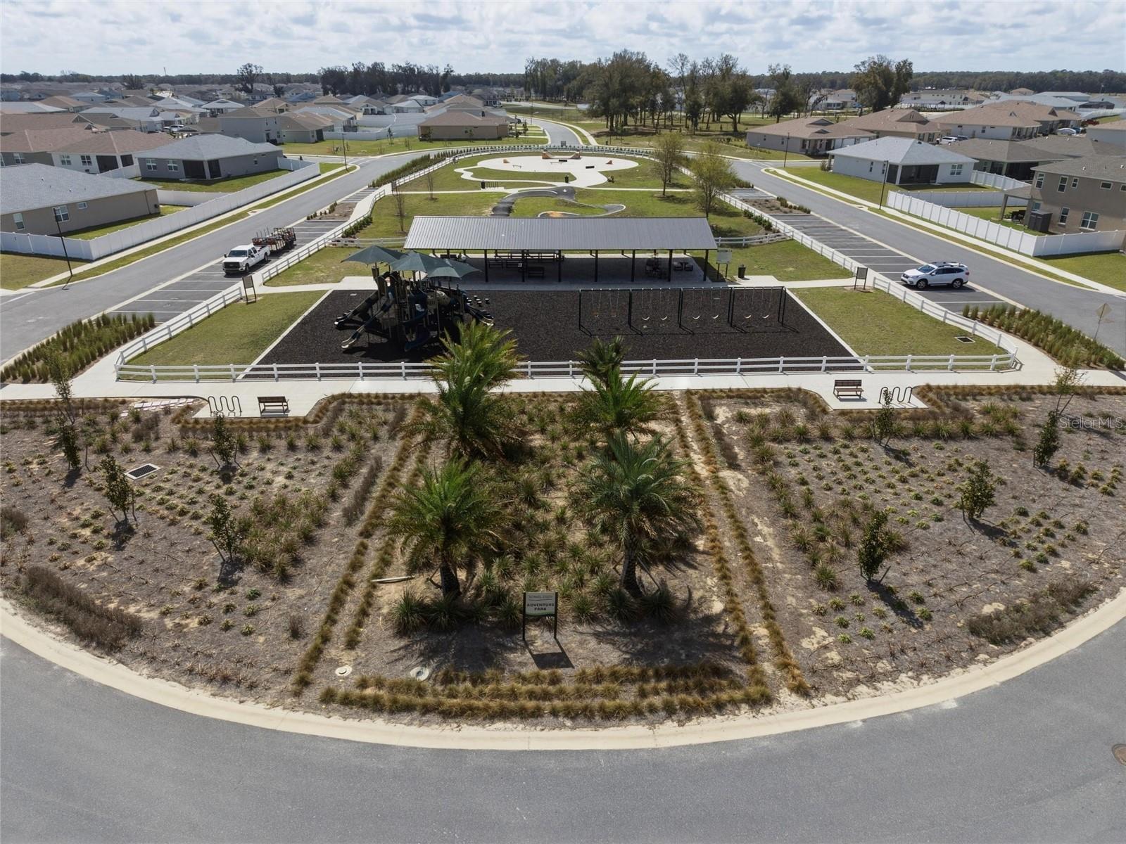 CALESA TOWNSHIP ROAN HILLS PH - Residential