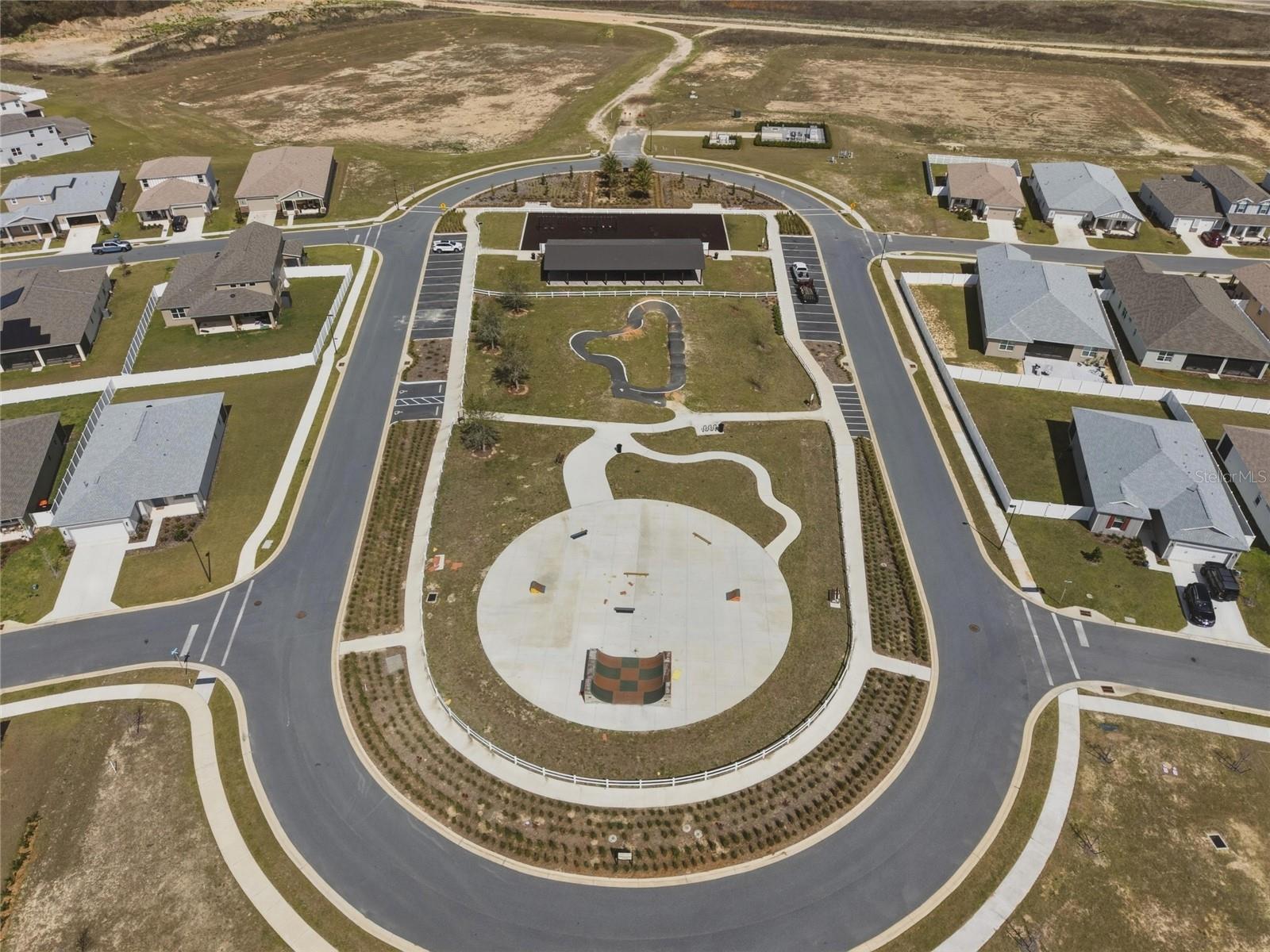 CALESA TOWNSHIP ROAN HILLS PH - Residential