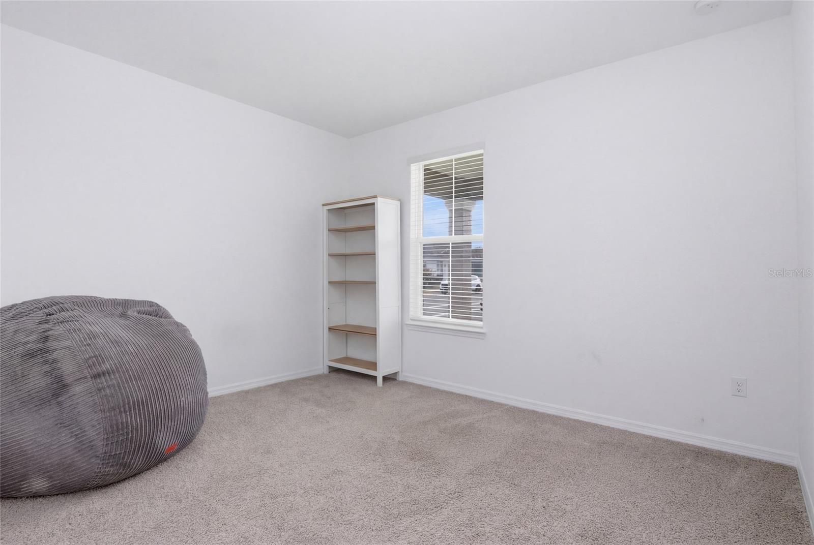 CALESA TOWNSHIP ROAN HILLS PH - Residential