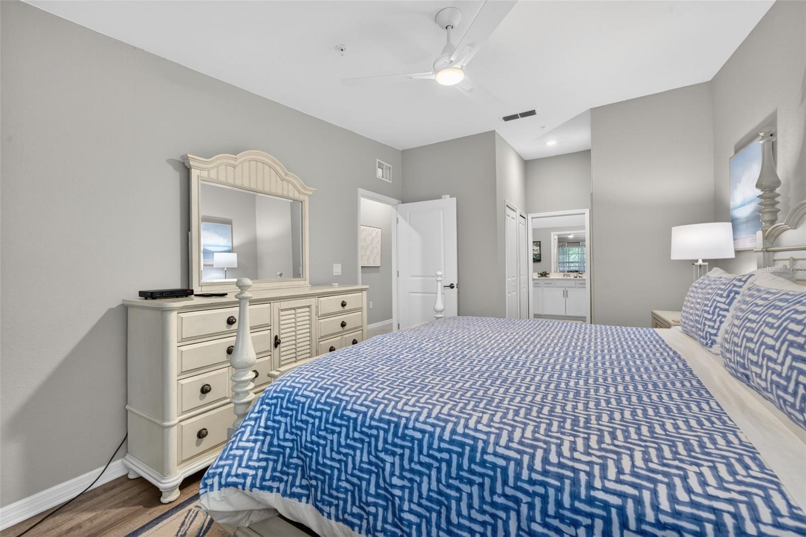 WELLEN PARK GOLF AND COUNTY CLUB - Residential