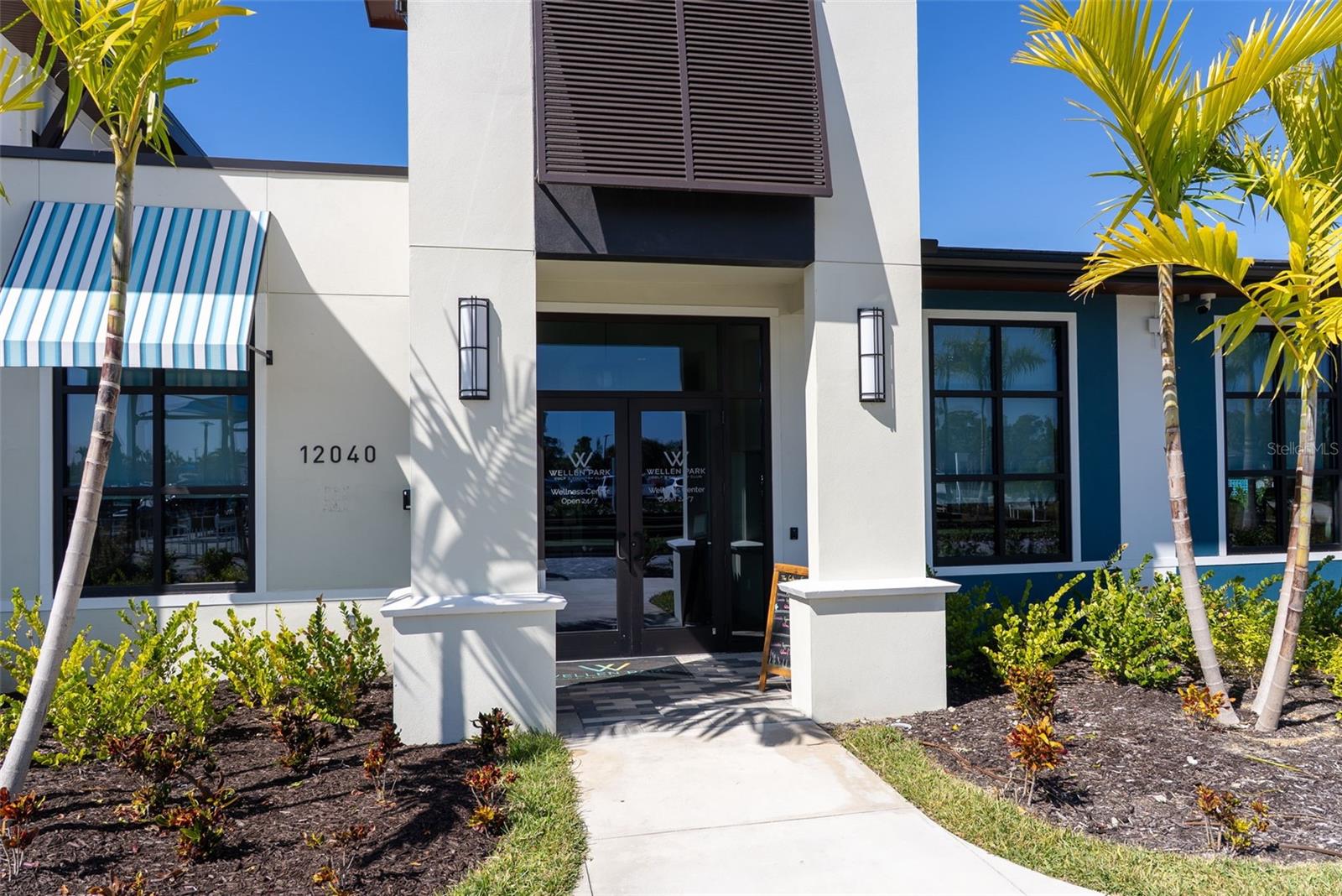 WELLEN PARK GOLF AND COUNTY CLUB - Residential