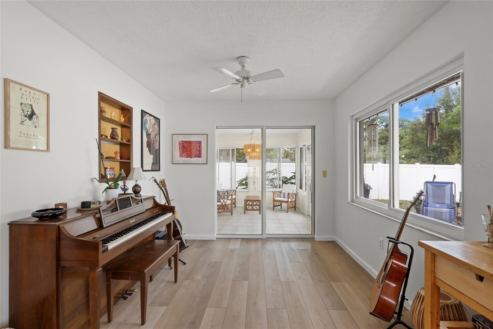 SARASOTA SPGS - Residential