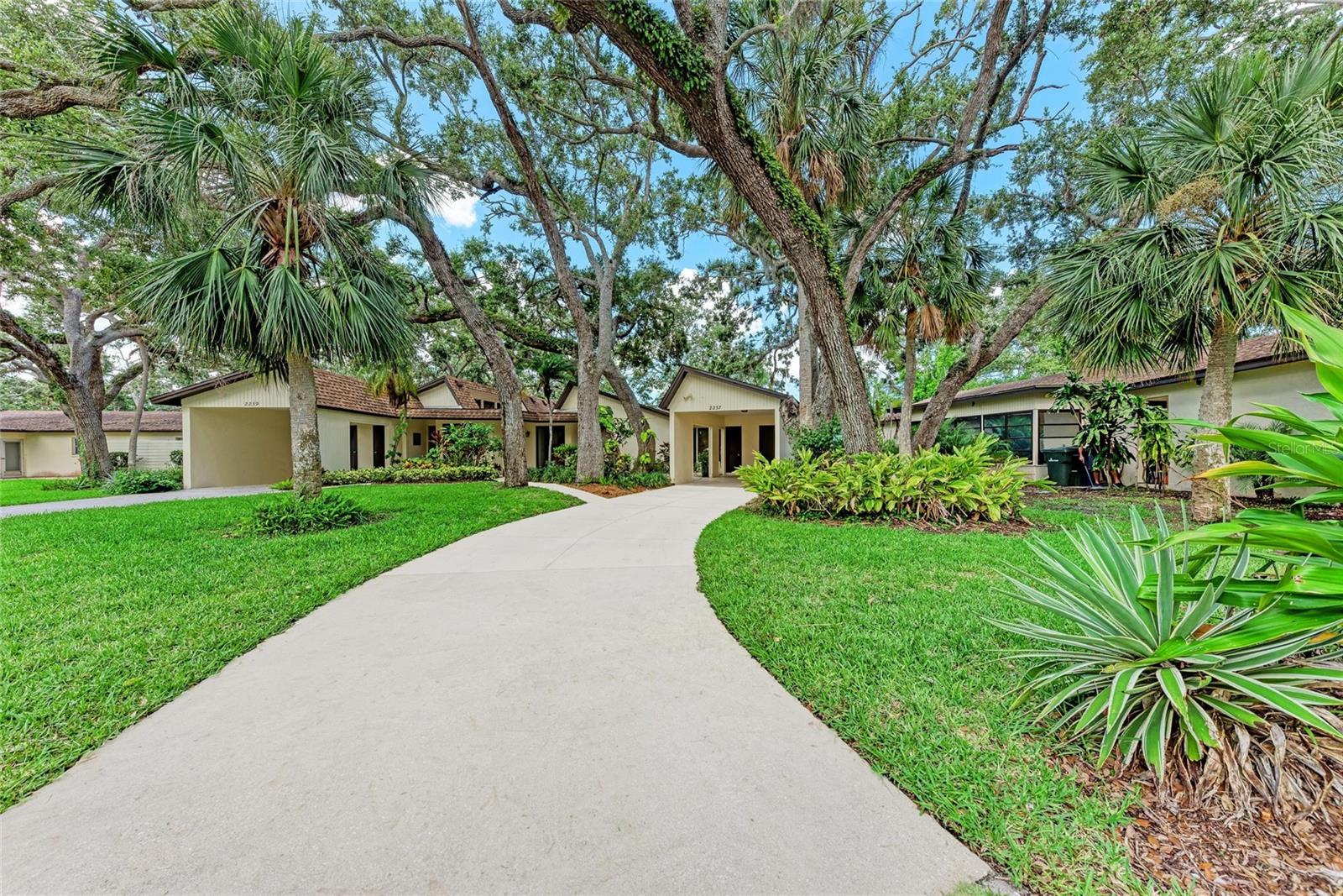 2237 CIRCLEWOOD DRIVE 18