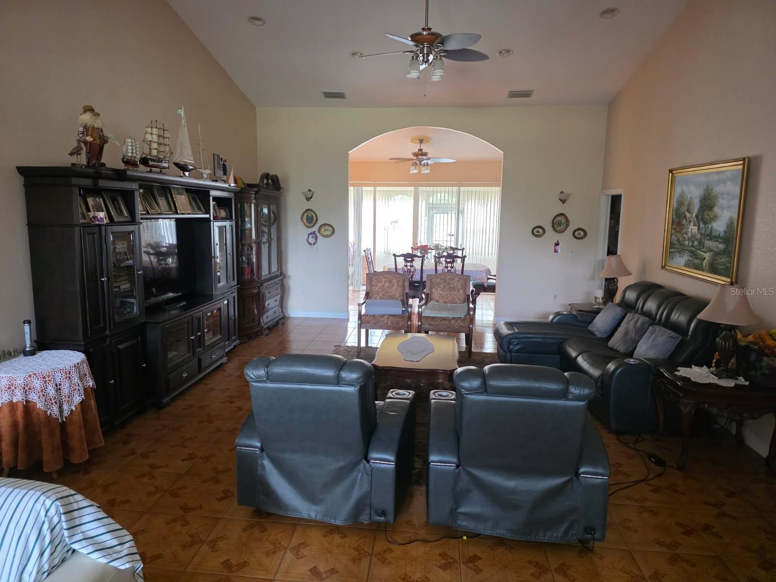 102 BAYAMO DRIVE