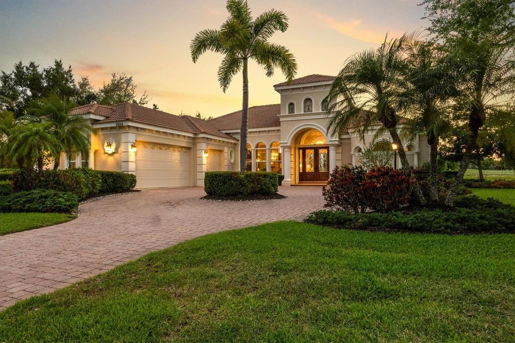 Photo of 7026 Dominion Lane, Lakewood Ranch, FL 34202 (MLS # A4686017)
