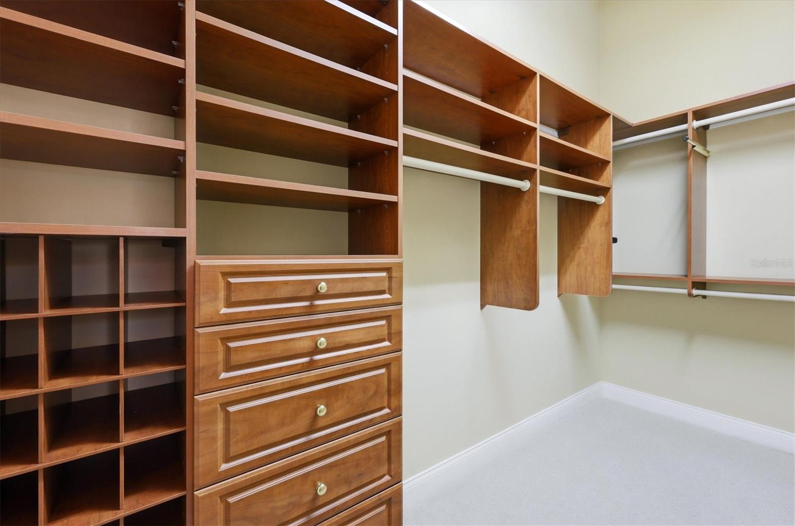 LAKEWOOD RANCH COUNTRY CLUB VILLAGE FF - Residential