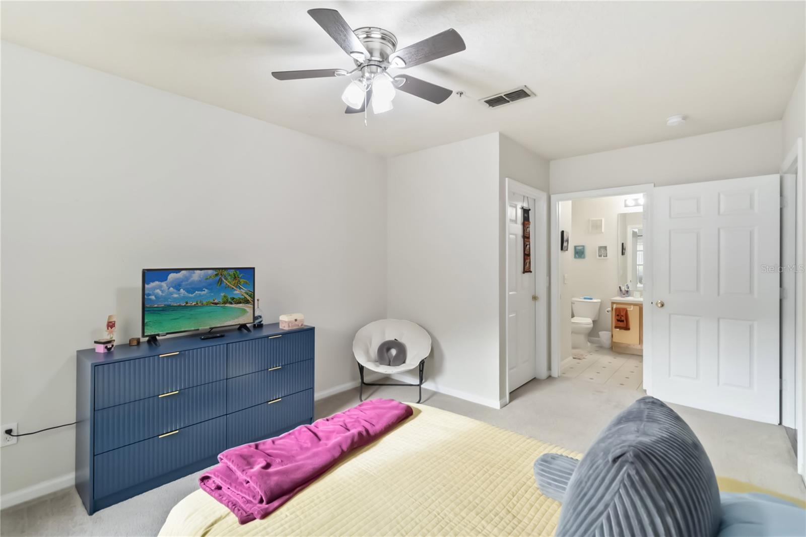 COURTNEY LNDG - Residential