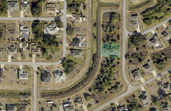 N LIPSCOMB ST, NORTH PORT, FL 34291 - Image f730c2d91abb1a8e7105b81ef3b88c2a/3501831936