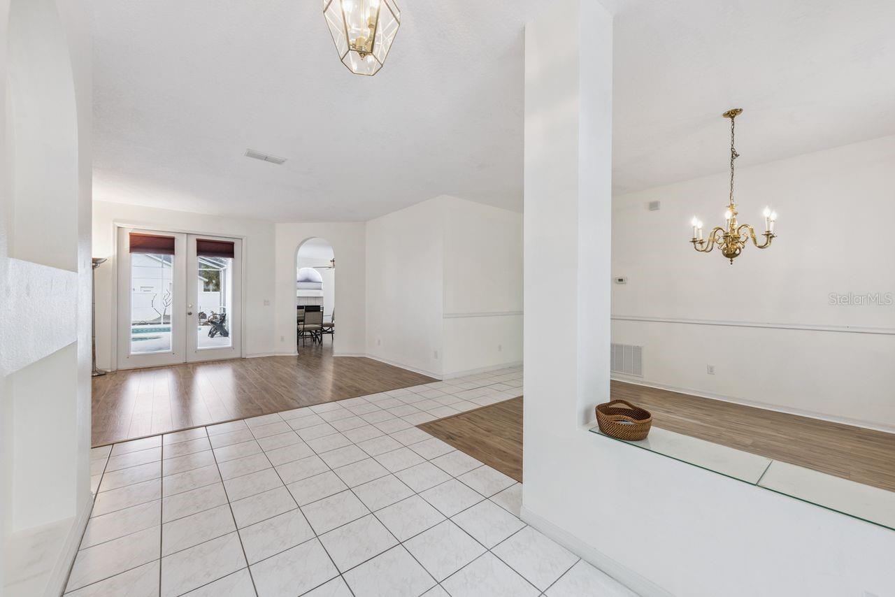 UNIVERSITY ESTATES UNIT 2 - Residential