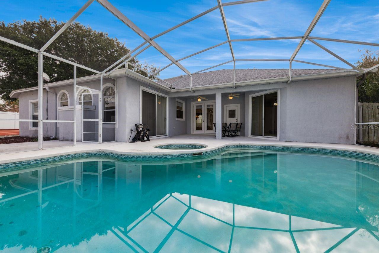 UNIVERSITY ESTATES UNIT 2 - Residential