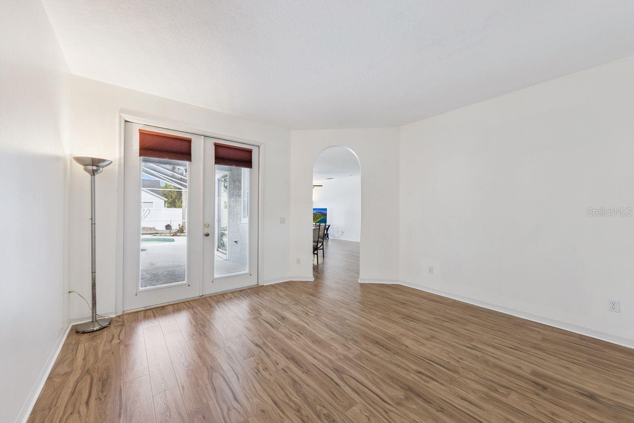 UNIVERSITY ESTATES UNIT 2 - Residential