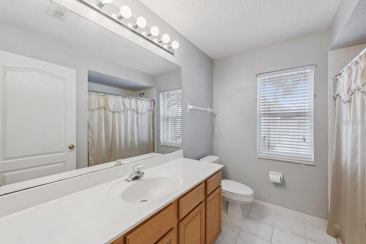 UNIVERSITY ESTATES UNIT 2 - Residential