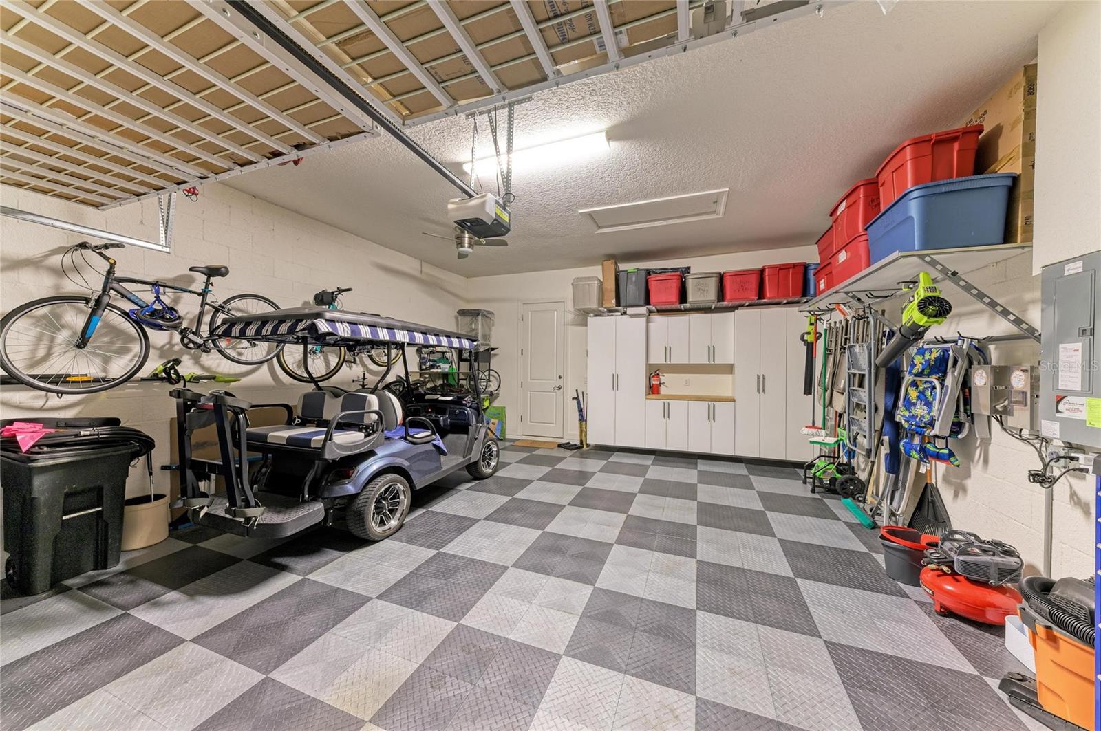 ESPLANADE PH V SUBPHASES A,B,C,D,E&F - Residential