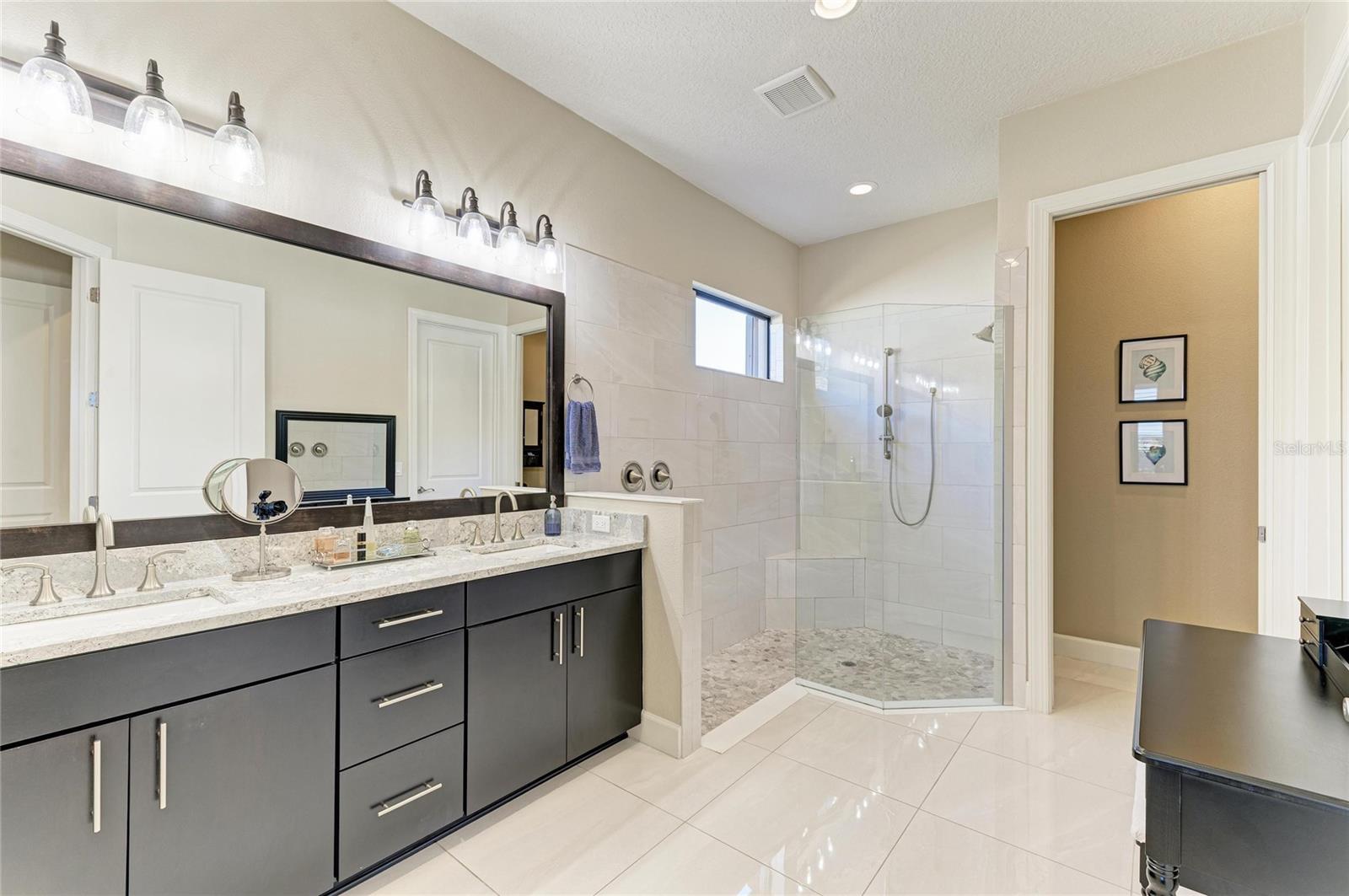 ESPLANADE PH V SUBPHASES A,B,C,D,E&F - Residential