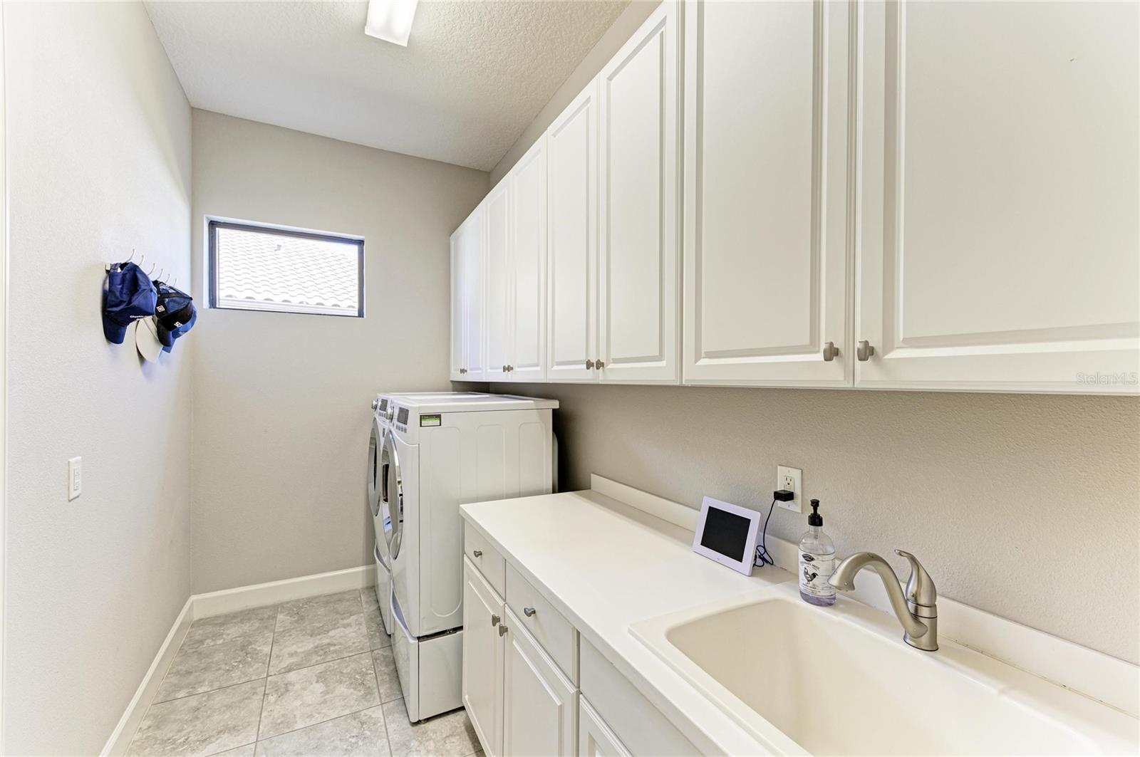 ESPLANADE PH V SUBPHASES A,B,C,D,E&F - Residential