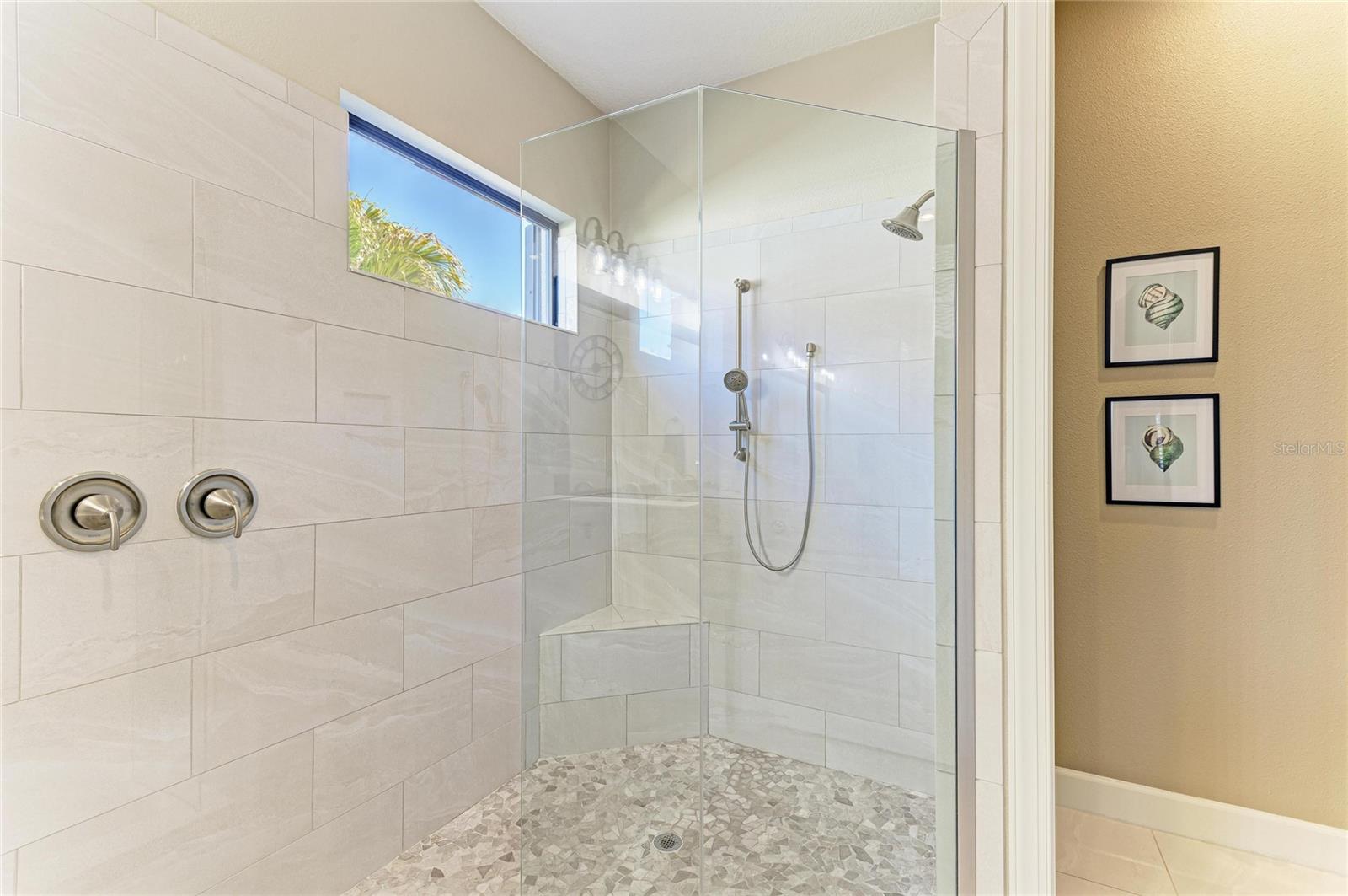 ESPLANADE PH V SUBPHASES A,B,C,D,E&F - Residential