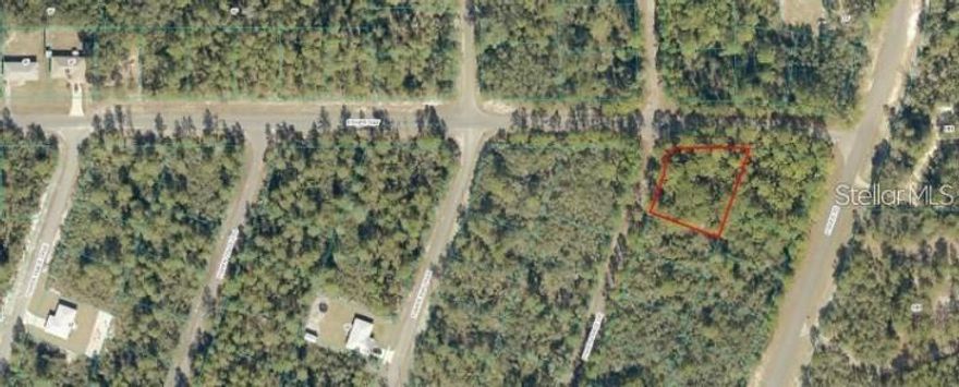 Oversized 0.41-acre CORNER homesite in the desirable Silver Springs Shores area of Ocklawaha, FL — competitively priced and ready for your vision. This R1-zoned residential lot offers the ideal setting to build your dream home or secure a smart land investment in Marion County. Enjoy the freedom of NO HOA and no deed restrictions, while still benefiting from a neighborhood of site-built homes only.
Conveniently located just a short drive to Ocala and The Villages, this property is surrounded by Central Florida’s best outdoor recreation. You’ll be near the Ocala National Forest, Silver Springs State Park, and numerous lakes and waterways, with Lake Weir only minutes away for boating, fishing, and waterfront fun. Situated on paved roads in a growing area of new and established homes, this high-and-dry corner parcel offers excellent accessibility and future growth potential.

Buy now and build later or hold as a prime Florida land investment opportunity in one of Marion County’s expanding residential corridors.