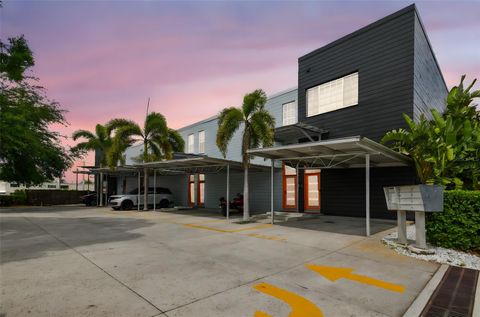 2505 W AZEELE STREET TAMPA FL 33609